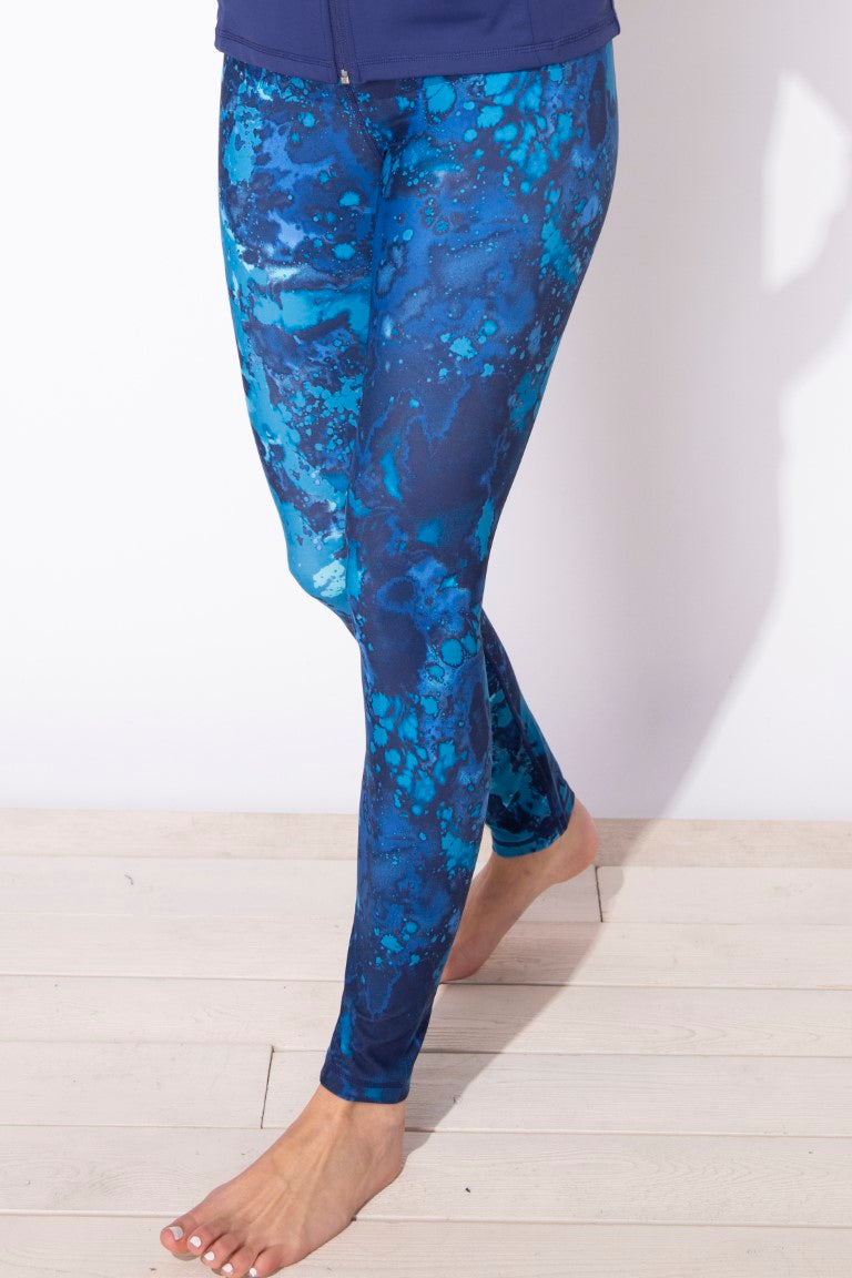 On The Move Leggings by Escape