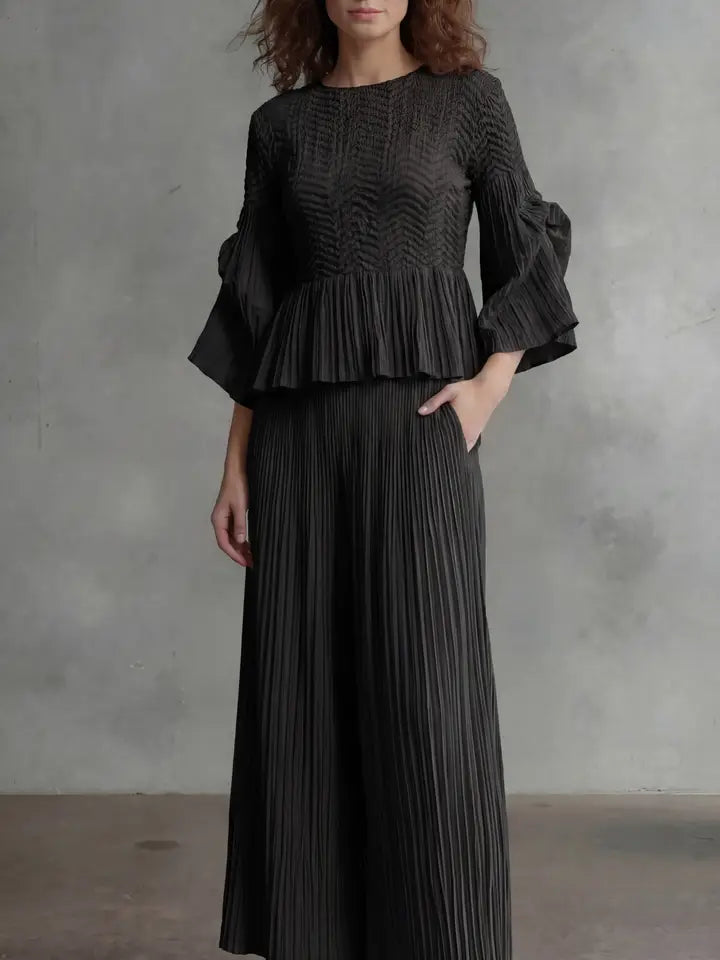 Pleated Pants by EllyNDale