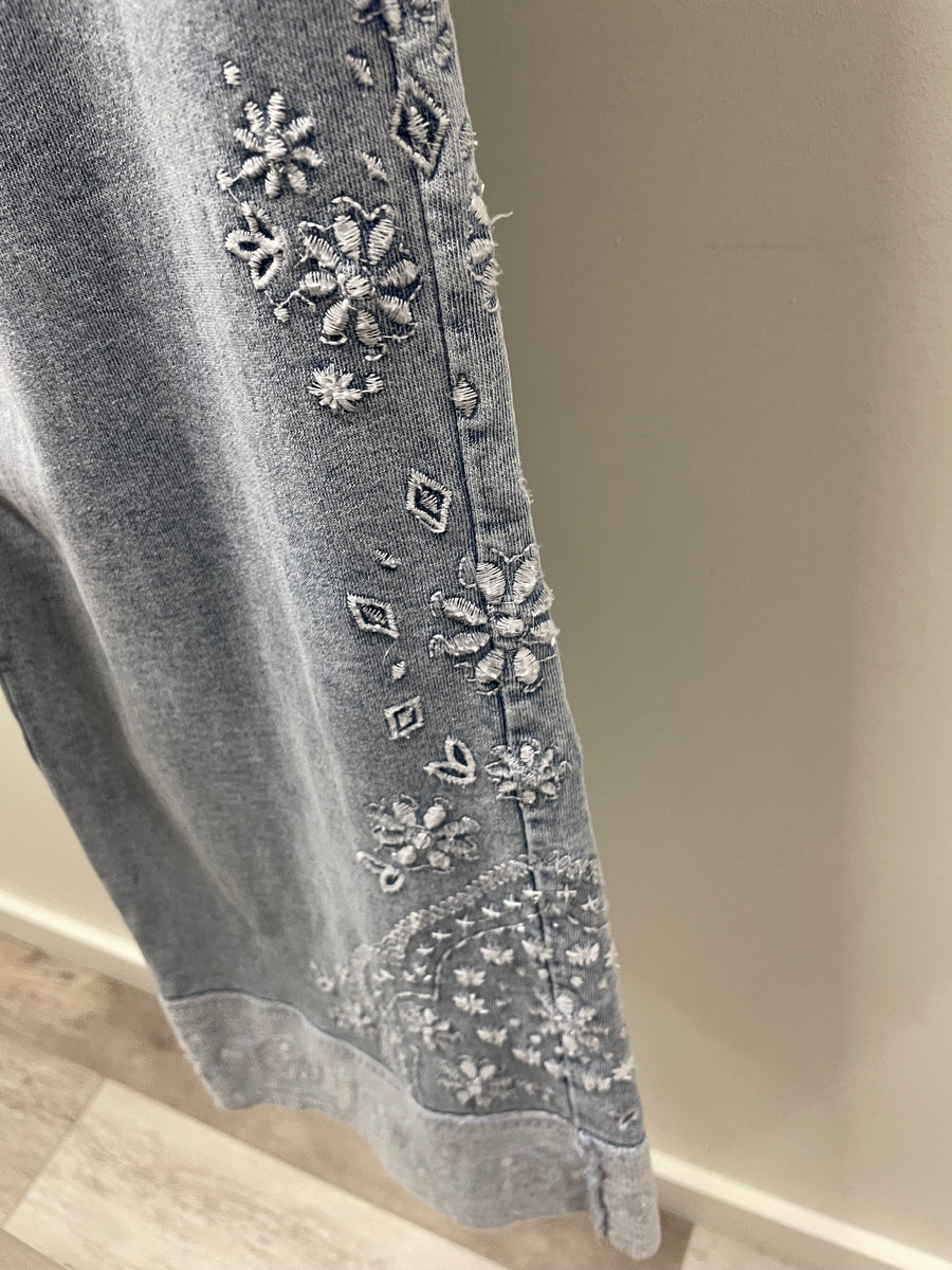 Marlow Cool in Spring Snowflake by Driftwood Jeans