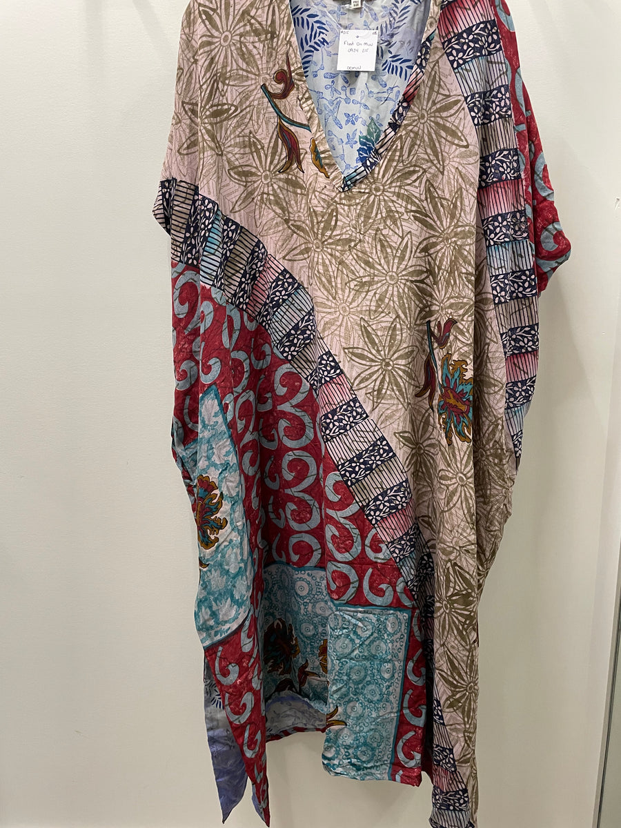 Float On Muu #215 by Kantha Bae