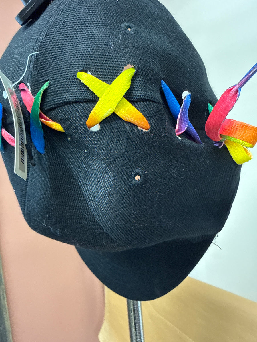 Rainbow Crisscross Detailed Black Cap Robin Boutique