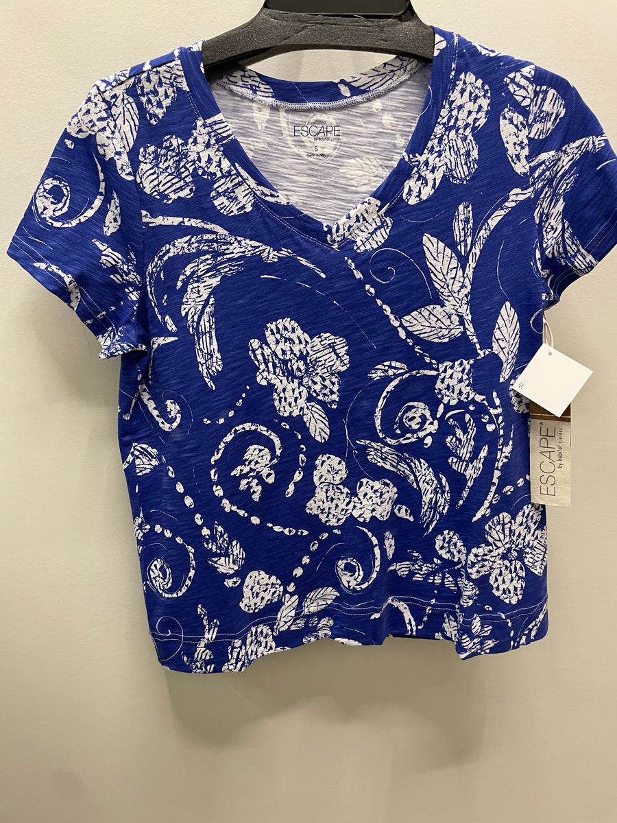 Vintage Scroll Short Sleeve V-Neck Tee by Escape