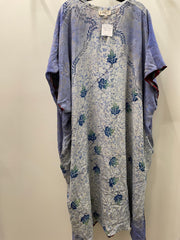 Float On Muu #215 by Kantha Bae