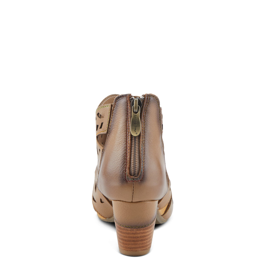 L'Artiste Icon Tooled Leather Ankle Sandal