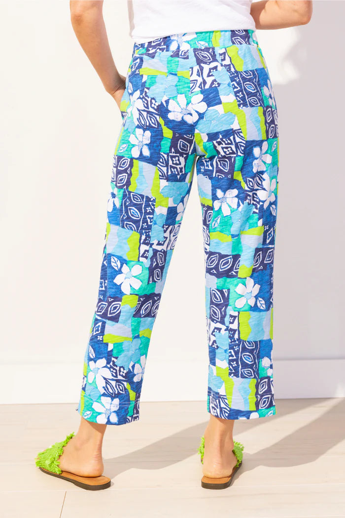 Island Hand Block Pocket Capri by Escape