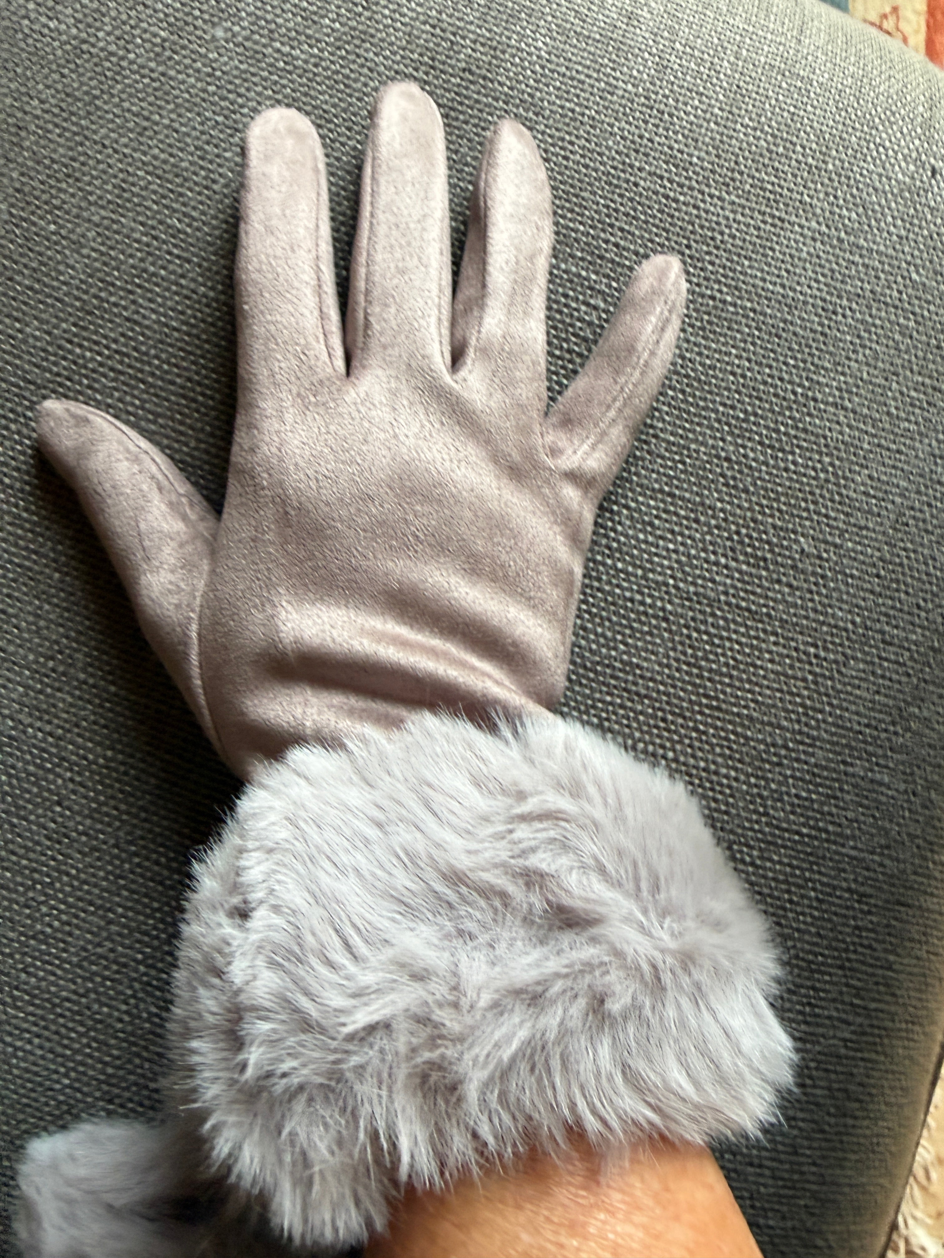 Soft Touch Screen Gloves with Fake fur cuffs Taupe - Robin Boutique
