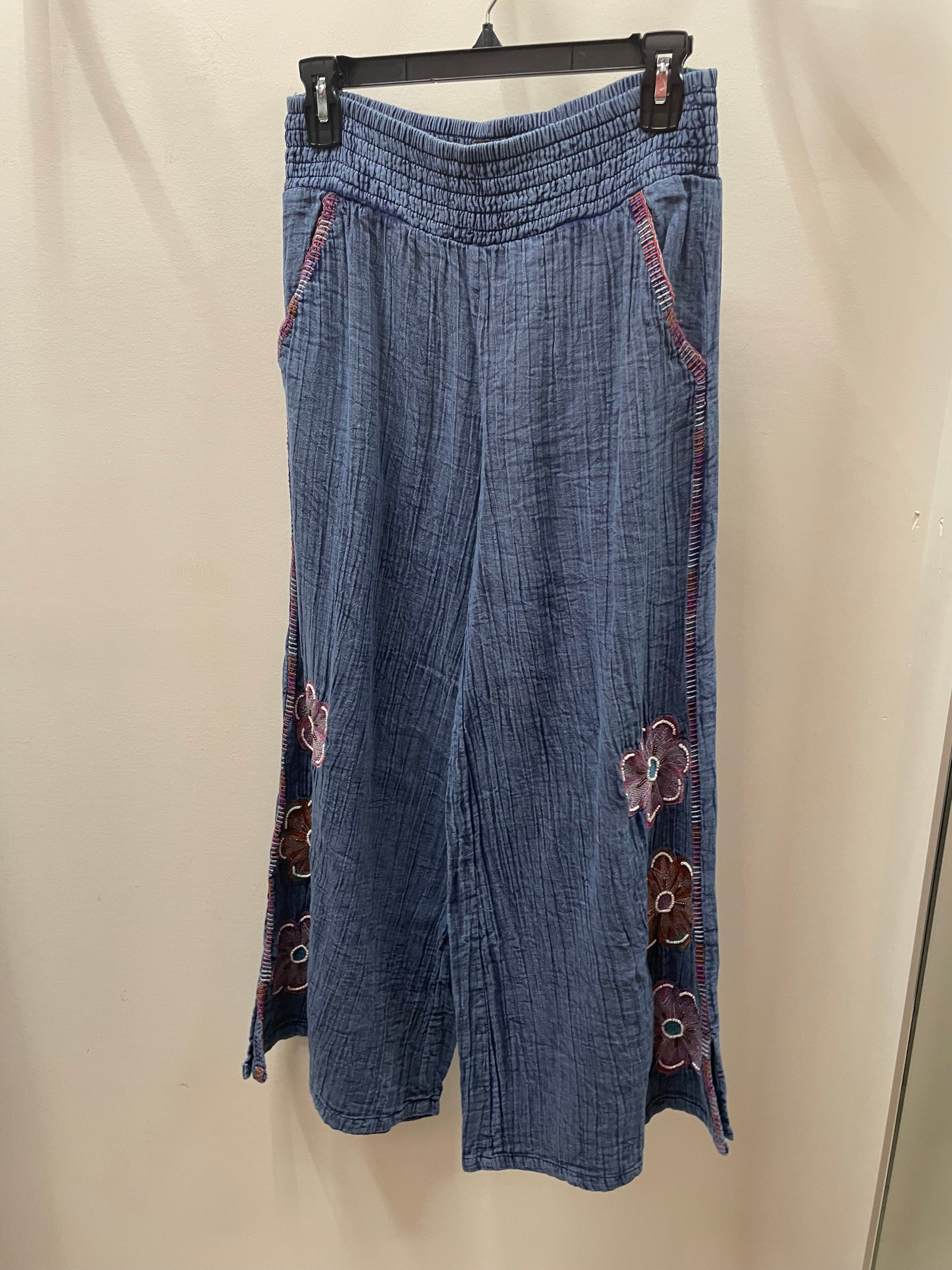 Embroidered Gauze Capri by Avanti del Amour