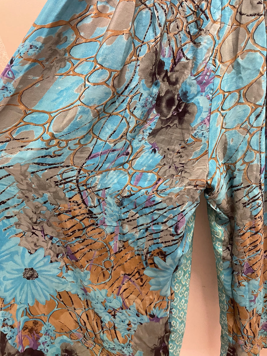Silk Synergy Side Slit Pants #018 by Kantha Bae