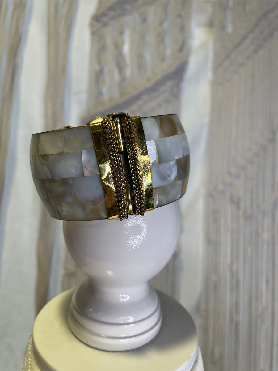 Abalone Shell Onyx Bangle