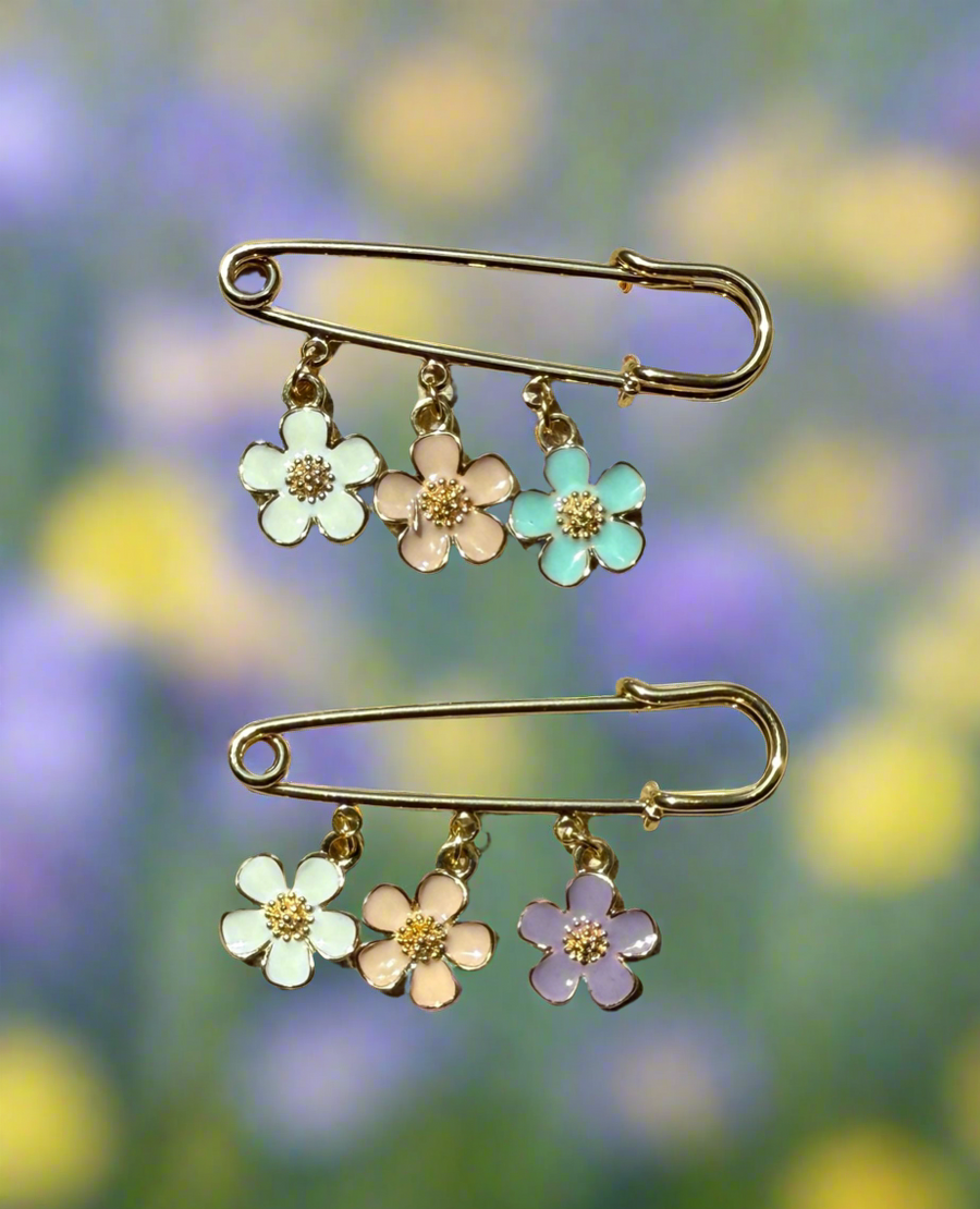 Gold Plated Kilt Pin with Dangling Flowers Brooch Charm Robin Boutique