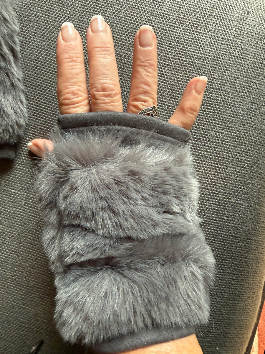 Faux Fur Fingerless Gloves