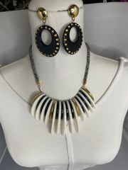 Vintage Mid Century Necklace by The Vintage Jewel