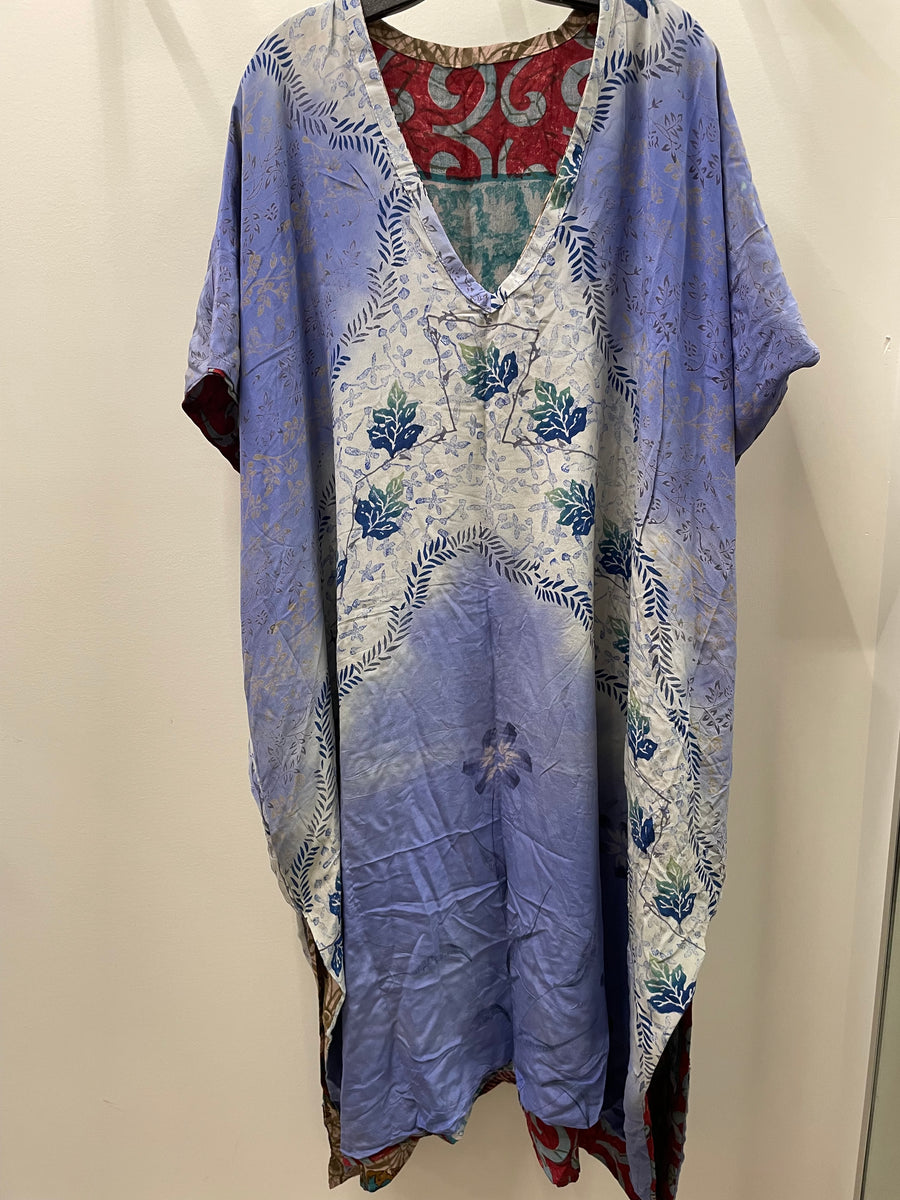 Float On Muu #215 by Kantha Bae