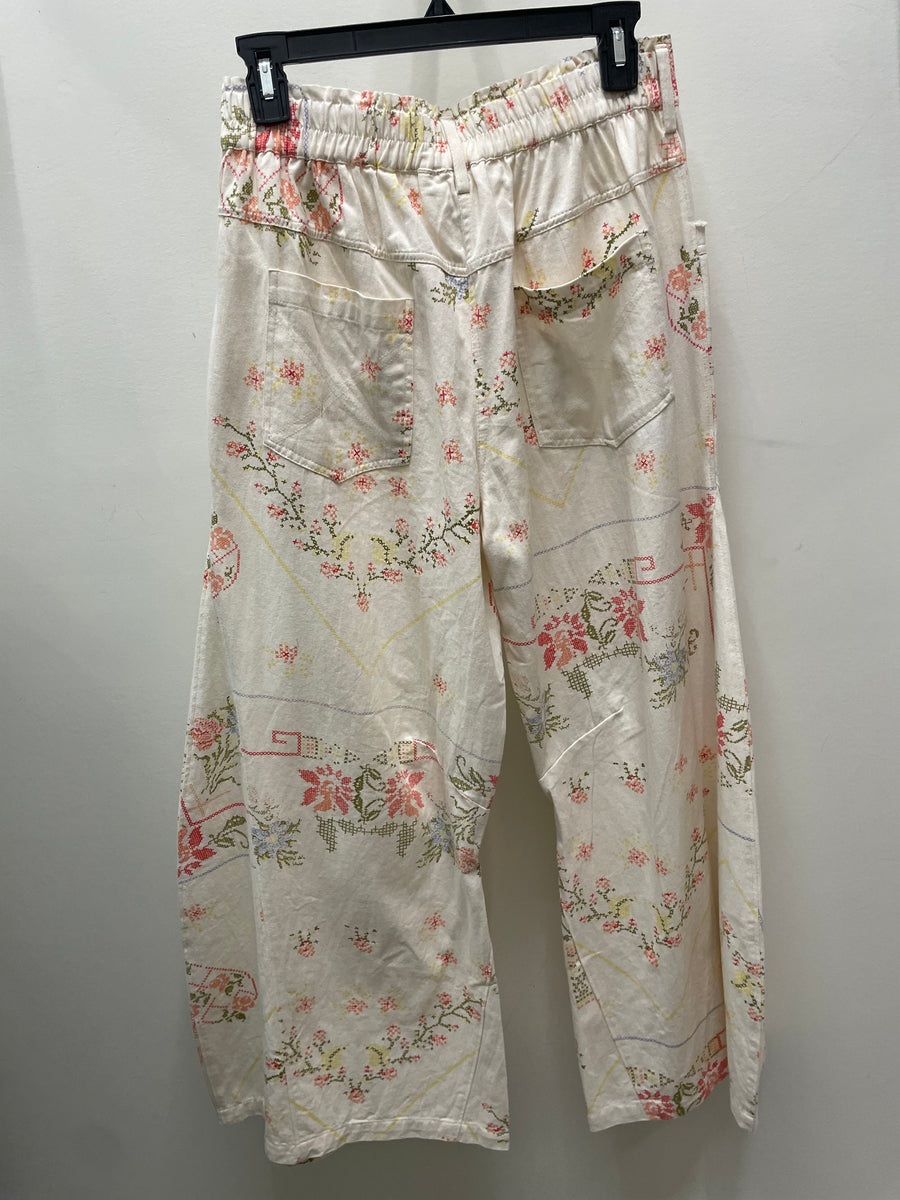 Mix Print Pants by The Paper Lace Robin Boutiuqe