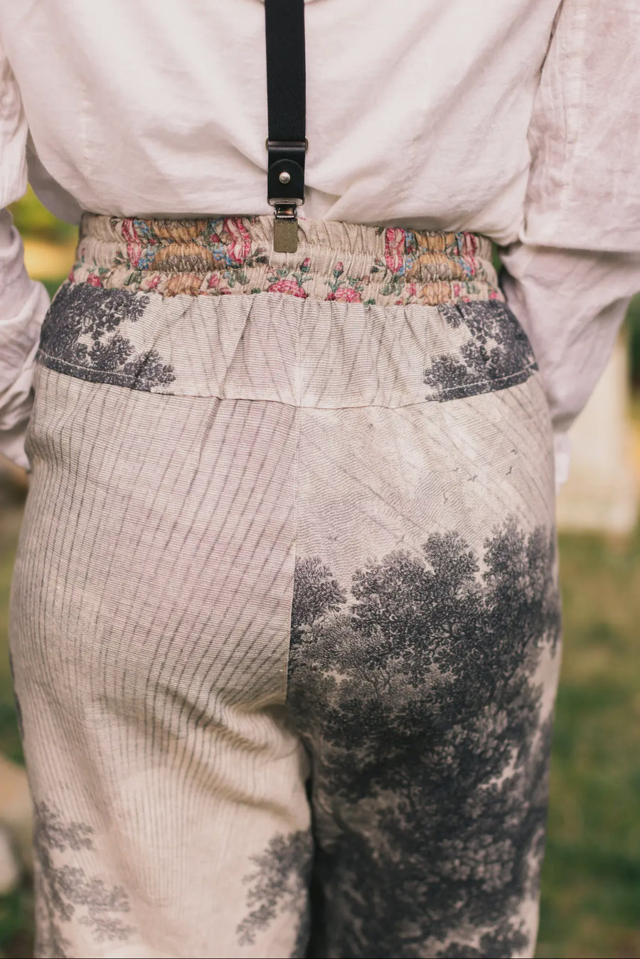 Still I Rise Cropped Pants by Market Of Stars