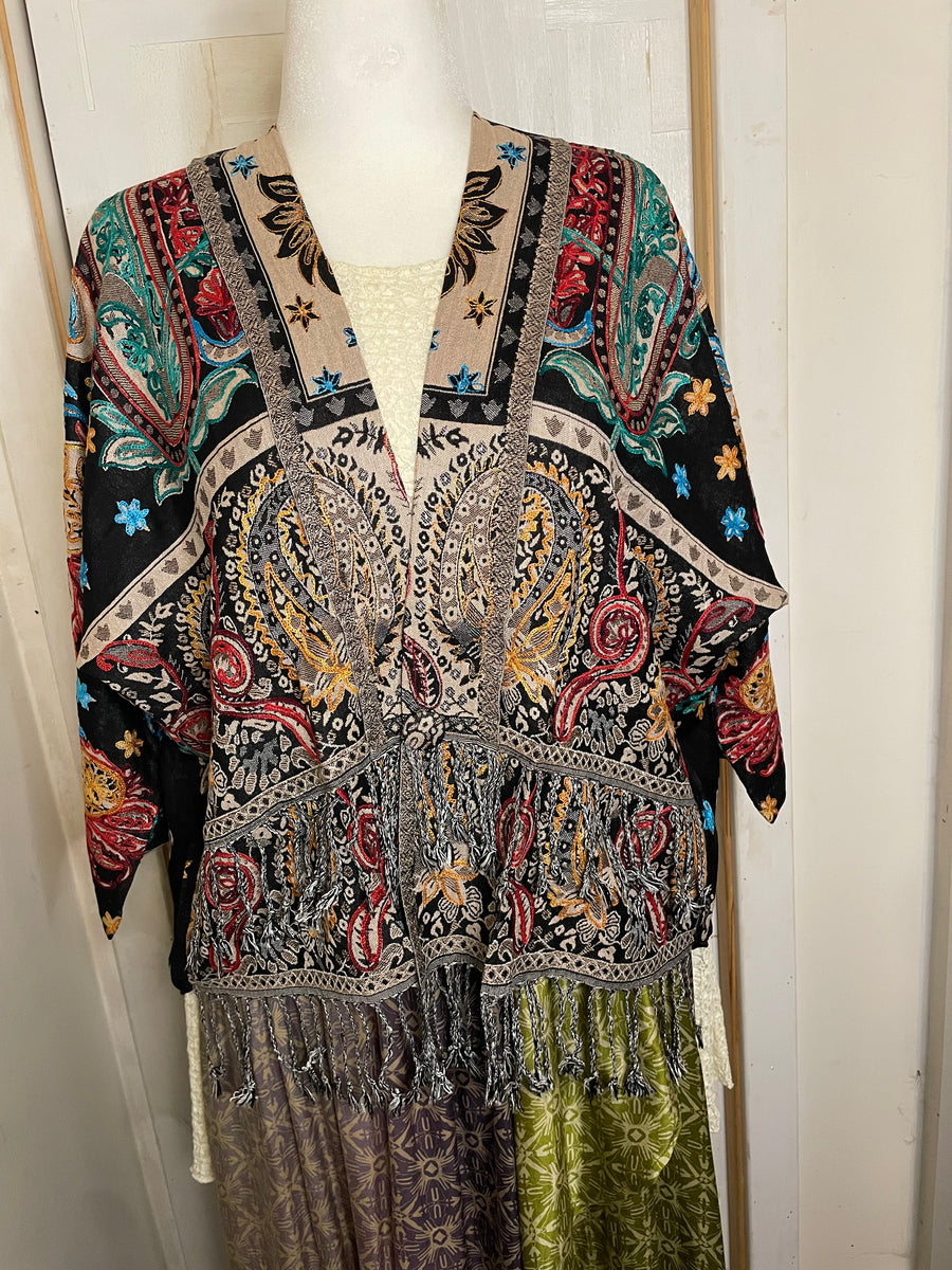 Embroidered Tapestry Fringe Short Jacket