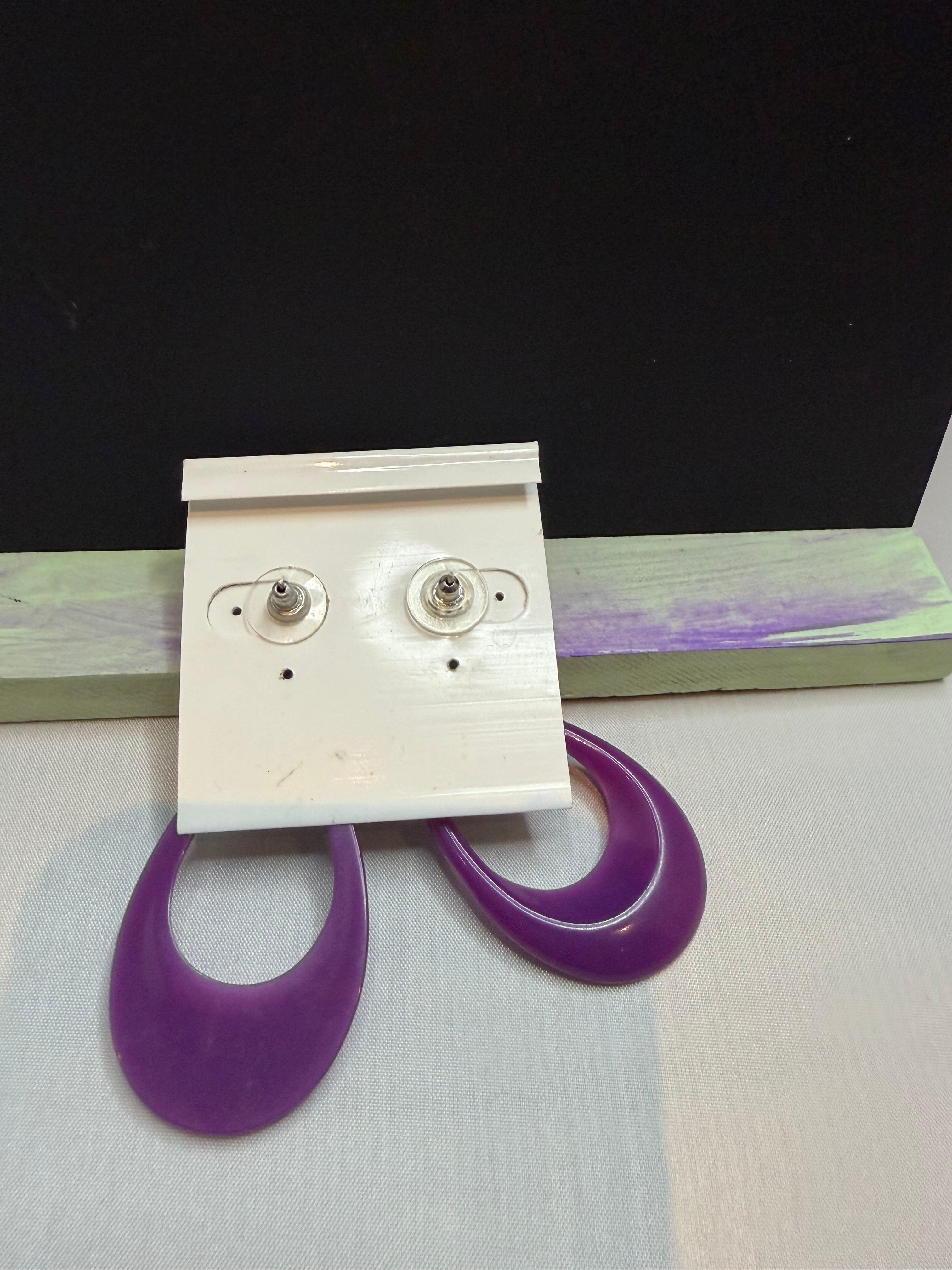 Retro Violet Dangle Earrings by The Vintage Jewel