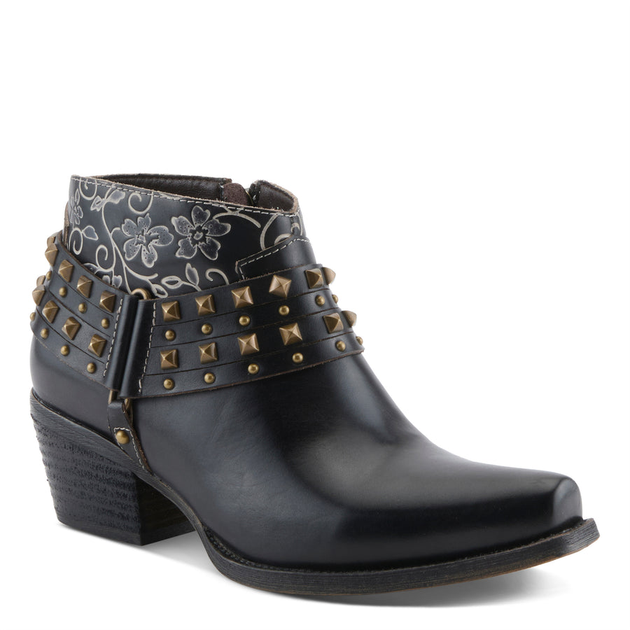 Meechelle Boots in black - Robin Boutique