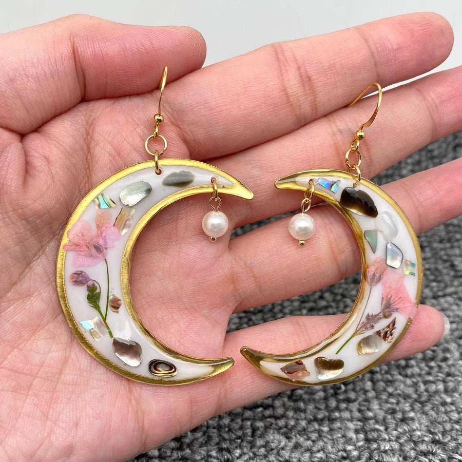 Dried Flower & Shell Moon 18K Gold Plated Earrings - Robin Boutique